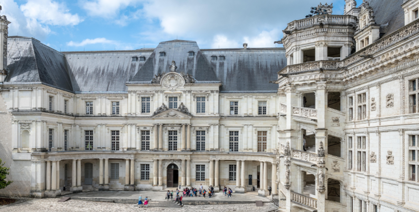 NOUVEAU : "L'Héritage secret d'Antonietta": escape game en extérieur au château Royal de Blois